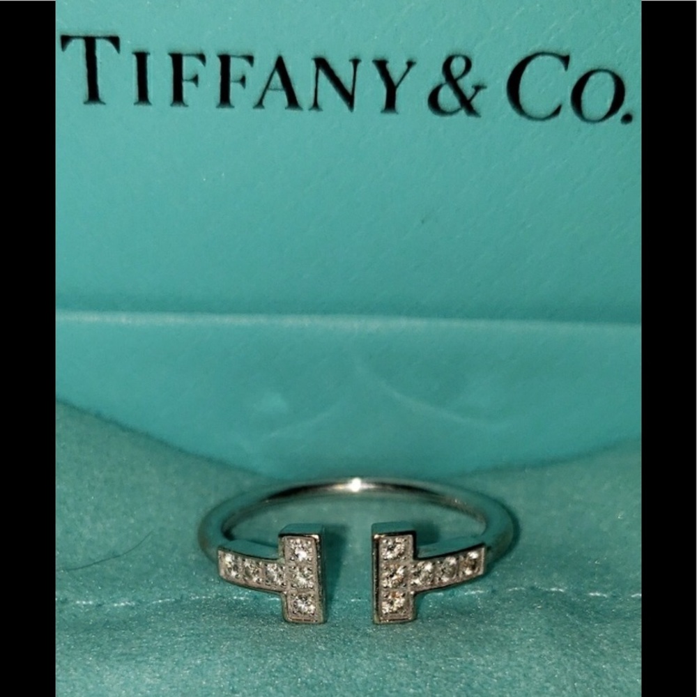 Tiffany & Co T wire ring